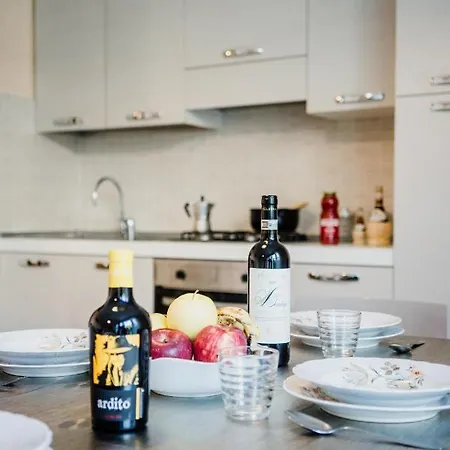 Welcome Traveller La Maison Lägenhet Garda (Verona)